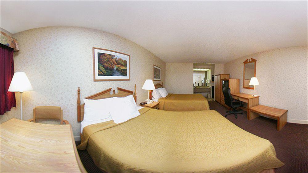 Econo Lodge Inn & Suites University Хантсвилл Экстерьер фото